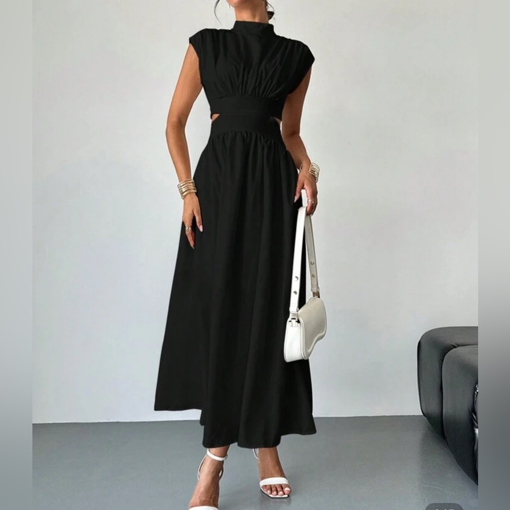 Chic Black Maxi Dress